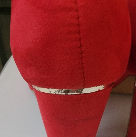 Candy Apple Red Suede Block Heels - Women's Size 9 - Picture 5 of 8